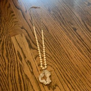 White House black market necklace